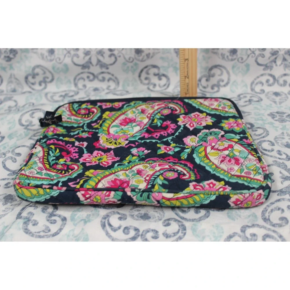 Vera Bradley Quilted Paisley Floral Tablet Laptop‎ Sleeve Navy Blue Case 10.5in